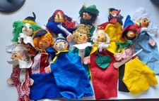 12 Kasperle Puppen/Handpuppen mit Holzkopf