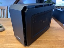 Cougar QBX Mini-ITX PC-Gehäuse MiniTower