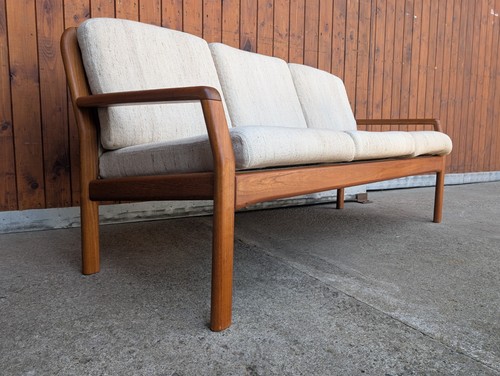 Designer teak sofa dyrlund - teak,