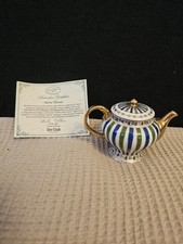 Porzellan Miniatur-Teekanne