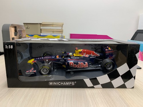 Red bull rb7 sebastian vettel - red,