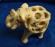 Elefant in Elefant ~~ Speckstein ~~ Dekoration - Liebhaber