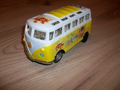 Bus kunststoff gelb weiß - bus,