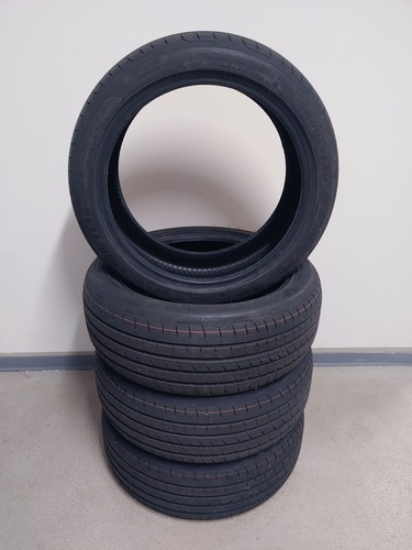Sommerreifen 225 45 r18 - 4,