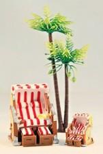 Dekofigur Strandkorb 2 Gr. Rot/Blau Urlaub Strand Maritim Geldgeschenk Miniatur