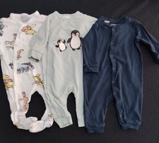 3 Baby Schlafanzüge Größe