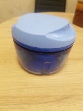 Tupperware Happy Chef Zwiebelschneider Zerkleinerer Kräuter blau 300 ml