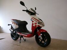 KEEWAY RY8 Racing Roller 50 ccm Weiss-Rot in einem guten Zustand