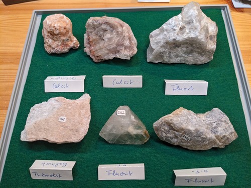 Lot mineralien fluorit - uv,