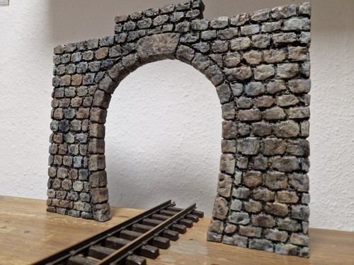 Gartenbahn tunnelportal spur - gartenbahn,