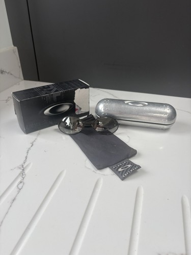 Oakley wire light - e, silver