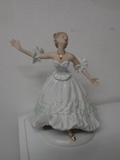 Sehr ausdrucksstarke Porzellan Tänzerin von Wallendorf - handbemalt Nr. 1529