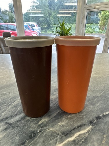 Stück tupperware becher - 2,