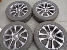 JEEP GRAND CHEROKEE WK2 ORIGINAL 20 ZOLL SOMMERRÄDER  NEUW MIT RDKS 