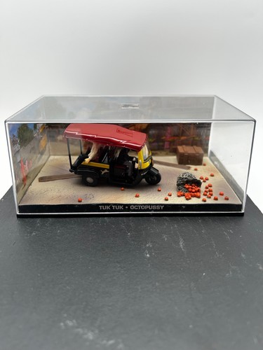 Tuk octopussy james - •,