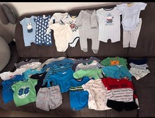 Babykleidungspaket Gr. 62/68 Junge Erstausstattung Strampler Kleidung