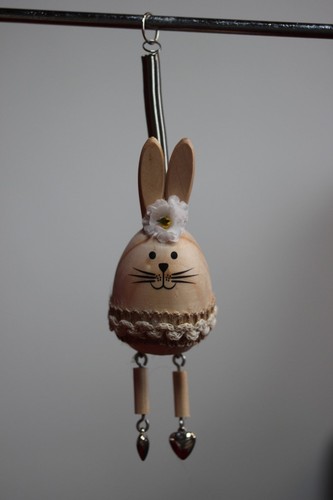 Osterhase aus holz - osterhase, an