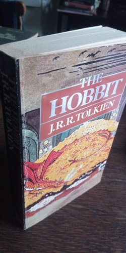 The hobbit von - j., r