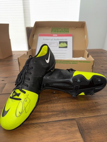 Neymar signed psa coa - w/psa, coa**