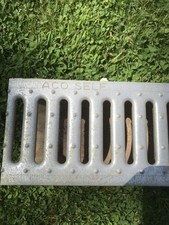 Entwässerungsrinne Regenrinne Set Hofrinne A15 Stahl 1,5t Bodenrinne Terrasse 1m