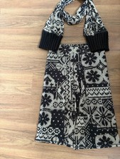 Schicker Rock + Schal Set, Größe 38 – Schwarz/Beige Norweger-Muster
