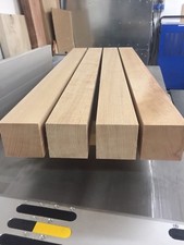 4 massive Tischbeine Holz