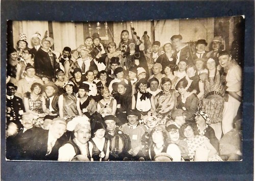 Karnevalsgruppe in - ak,