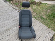 VW Touran 1T Autositz links