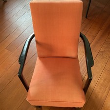 Kleiner Sessel Neu aufgearbeitet