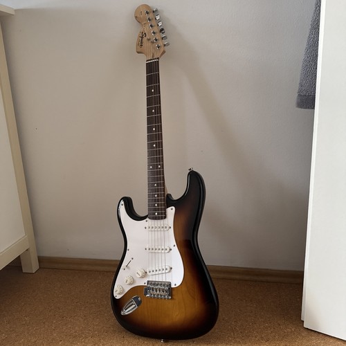 Squier fender strat mit - by, 'strat'