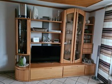 Schöner Wohnzimmer Schrank,wie neu Länge 2,70 Meter.Preis nach Absprache.