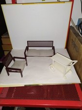 Altes Sofa+Sessel+Teewagen um