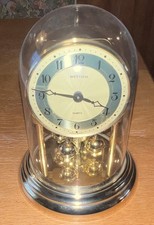 Hettich Tischuhr im Stil einer