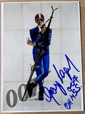 Original Autogramm George Lazenby  auf Foto 14x20cm aus James Bond