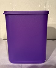 Tupperware_ 1,8L Cubix staplbarer Vorratsbehälter lila _ Ausstellungsstück