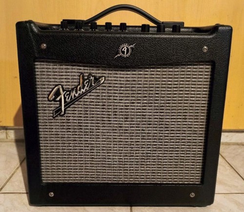 Fender mustang 2 - 1, v.2