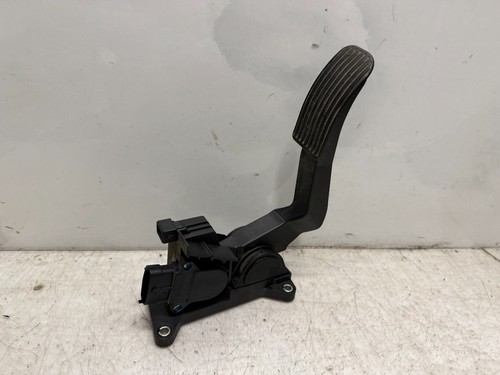 Mercedes w639 vito gaspedal - mercedes,