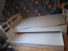 Kinderbett ausziehbar 90x180 so gut wie neu