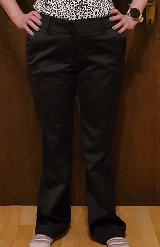Modische schwarze damen - schwarze,