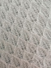 Edle Handarbeit, offwhite, Lace Schal aus hochwertigem Kid Mohair und Seide