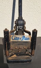 große alte Handstanze Locher