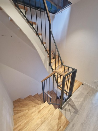 Holztreppe treppenstufen - holztreppe,