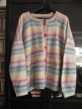 Strickjacke Handarbeit perfekt