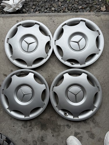 Mercedes benz radkappen - mercedes-benz,