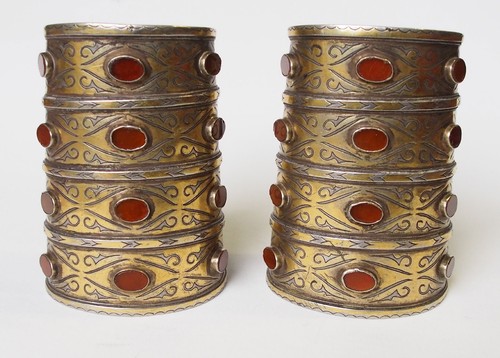 Ein paar antik turkmen armreif - paar,
