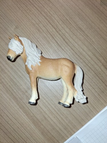Schleich island pony - island, stute