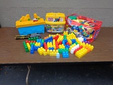 350 piece mega bloks - 350,