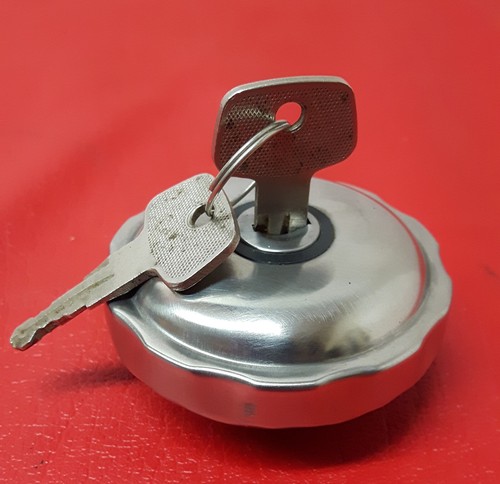 Alter tankdeckel mit schloss - alter,
