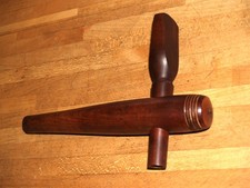 alter Zapfhahn Holz um 1930