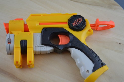Nerf nightfinder blaster mit - -,